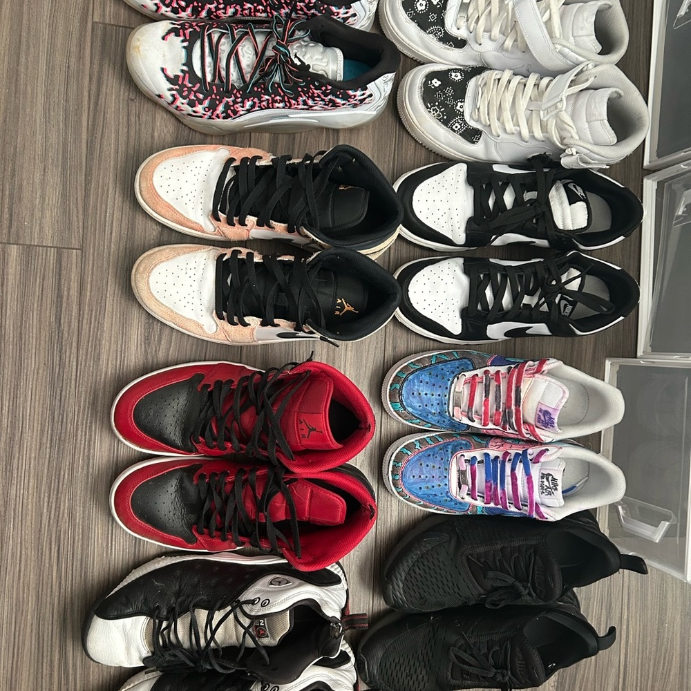 Nike Kids Red and Black Sneakers